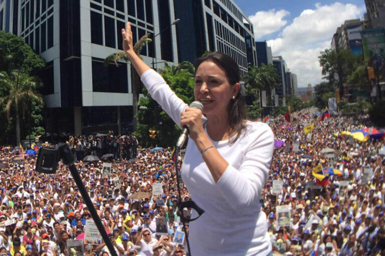 La oposición venezolana convocó a una movilización masiva el próximo 10 de enero