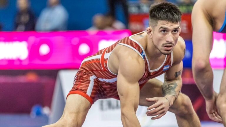 Agustín Destribats le sigue dando «lucha» al deporte