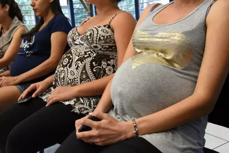 Comenzó la vacunación a embarazadas contra el Virus Sincicial Respiratorio