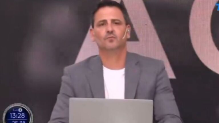 El blooper del día con el nuevo refuerzo de Boca: Ayrton Costa o Ayrton Senna?