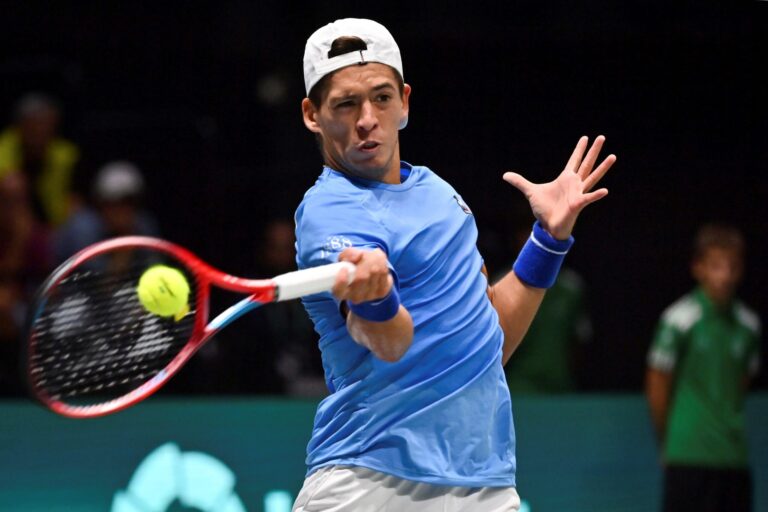 Los argentinos Báez y Comesaña pasaron a cuartos de final en el dobles del ASB Classic de Auckland