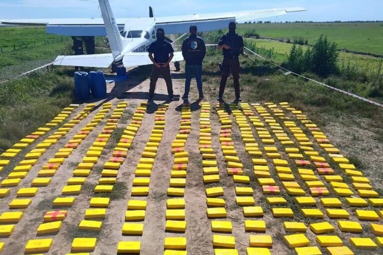 La ex Miss Bolivia fue detenida en Argentina por transportar cocaína en una avioneta