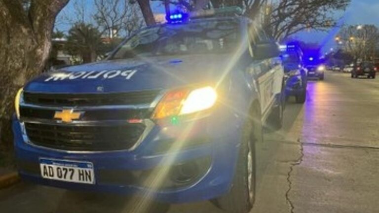 La Policía captura a seis jóvenes con un Peugeot robado en Córdoba