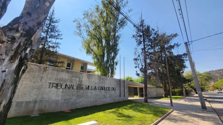 El Juzgado de Carlos Paz cita a la madre de un adolescente en situación de vulnerabilidad