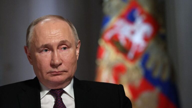 Putin llega a China para participar en la cumbre de la OCS, donde se verá con Xi y Modi