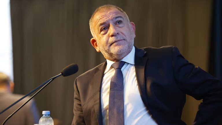 Luis Juez: «Es muy difícil querer conducir un país si no podés frenar a un par de tuiteros»