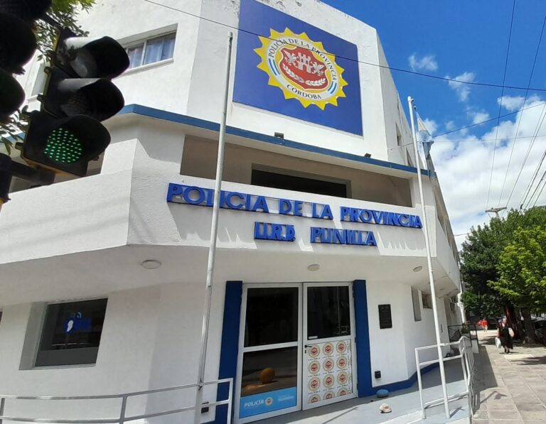Detuvieron a dos ladrones que habían ingresado a robar una casa en Costa Azul