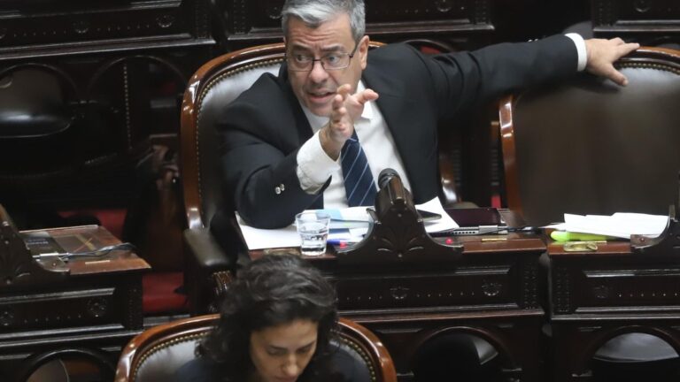 Los 5 puntos que el PJ le plantea a Milei sobre el posible swap con elTesorodeEEUU