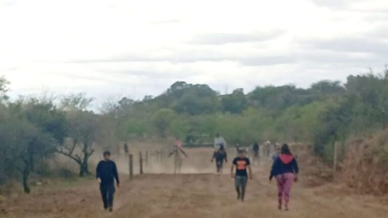 Paravachasca: desarticularon una carrera ilegal de caballos de carrera