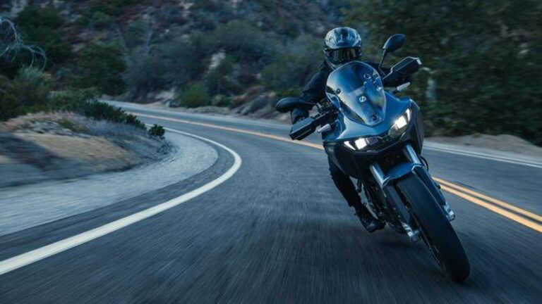 Cada vez más conductores quieren una moto, pero el presupuesto sigue disminuyendo
