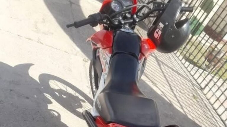 Huerta Grande: una mujer detenida por circular en una moto robada