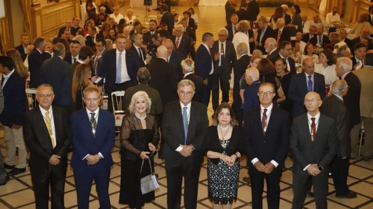 La Real Academia de Córdoba celebra la apertura del nuevo curso