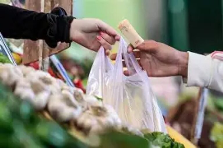 El consumo se derrumba y caen las expectativas positivas de los argentinos