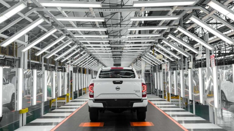 Con el último viaje de la Frontier, Nissan decidió salir industrialmente del país y pasará a operar como importadora.