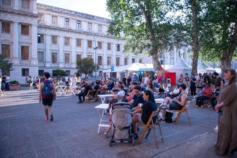 Libros e infancias en la Feria del Libro: Martín Kohan, Josefina Licitra, Gustavo Silvestre y actividades infantiles gratis