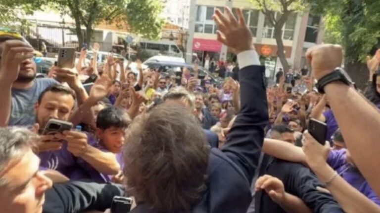 Milei pasó por Mendoza y pidió a sus militantes que «no aflojen»