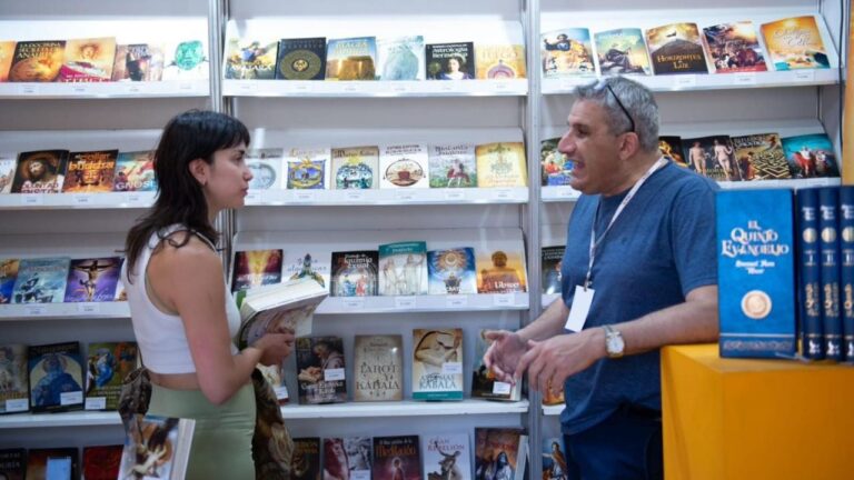 Feria del Libro: Han Kang inspira un club de lectura este domingo