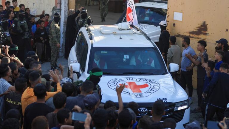 Israel: tras dos años, Hamas liberó a los últimos 20 detenidos