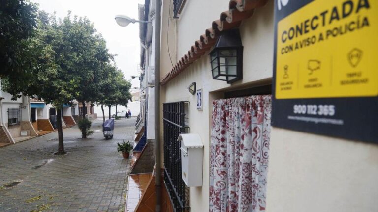 Andalucía supera a Cataluña en el número de demandas por ocupación