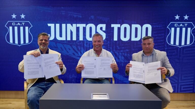 Tras el triunfo en las elecciones, Fassi recibió a Huespe y Gruppi