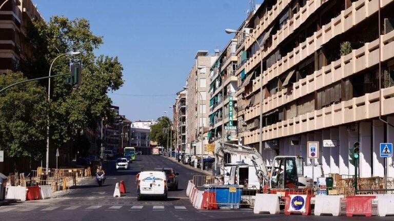 Así se perfila la futura reforma de la avenida de Ollerías: cuatro carriles, cerca de 250 árboles y otras mejoras