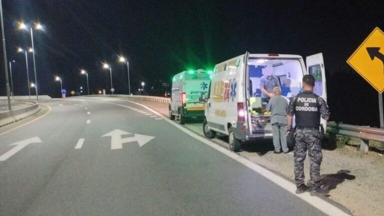 Perdió el control y se accidentó con su auto en la Autovía de Punilla