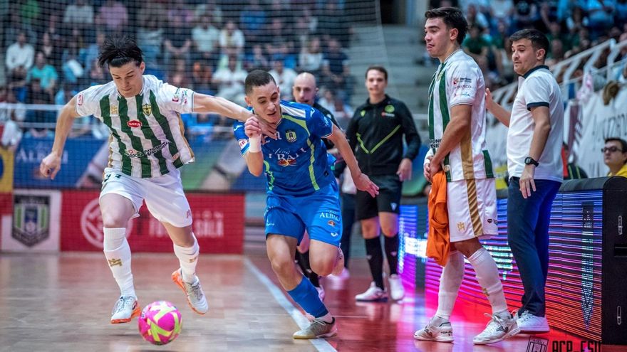 2295734-el-cordoba-futsal-asalta-el-fortin-del-vina-albali-valdepenas