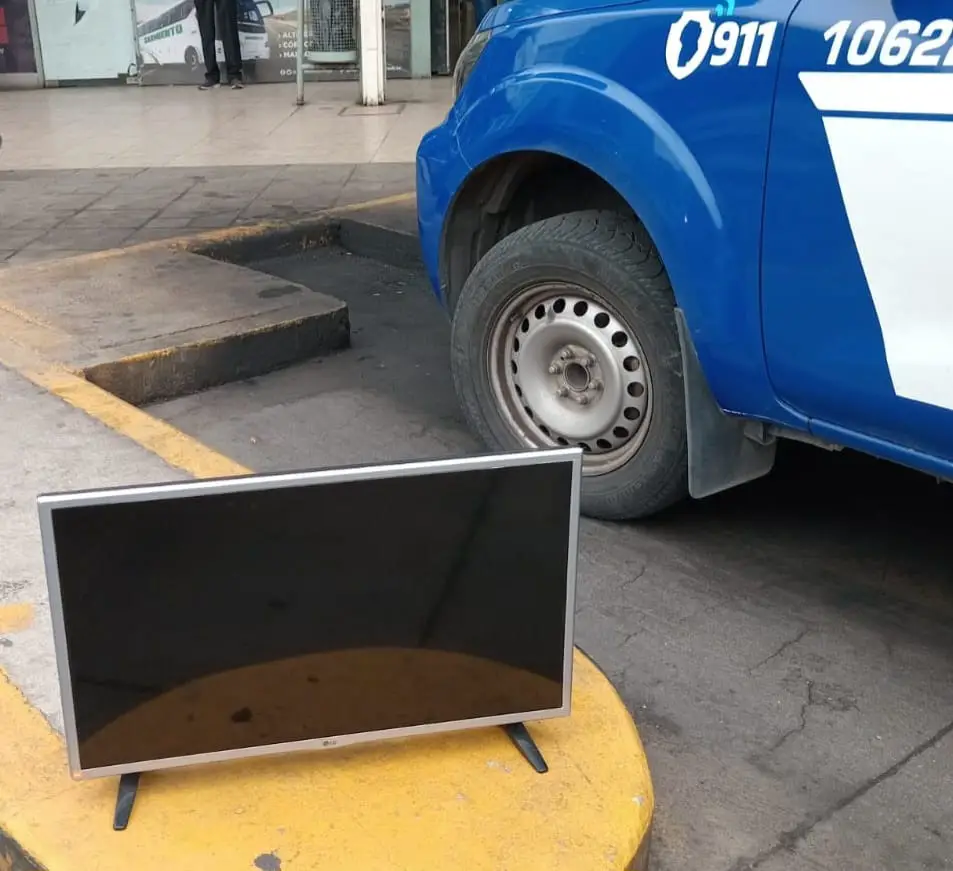 2306919-robo-un-tv-en-un-hotel-de-carlos-paz-y-lo-atraparon