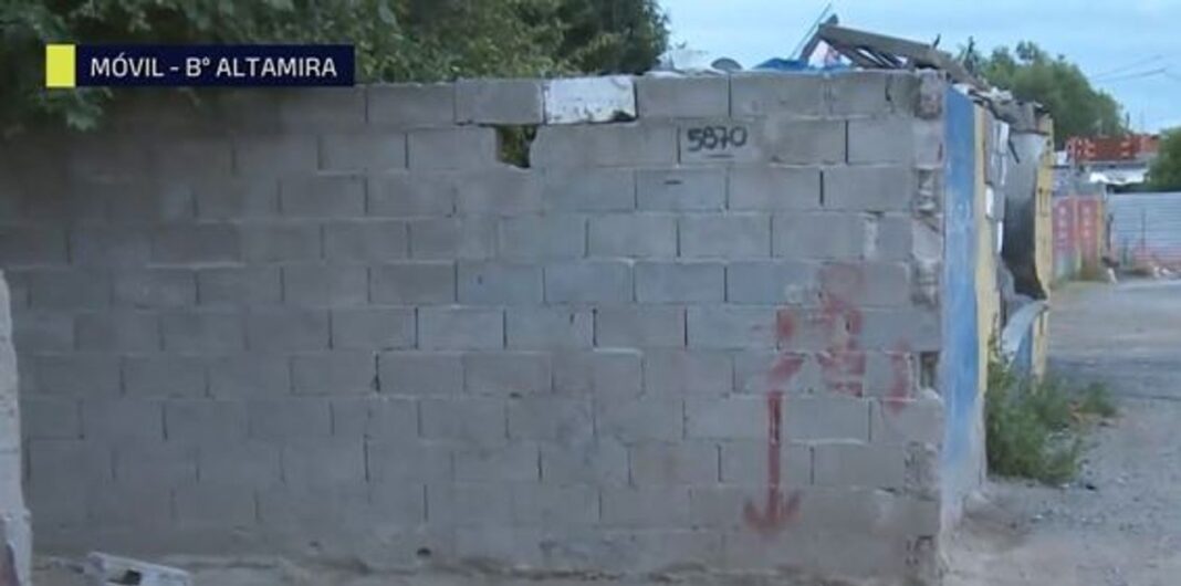 2312587-la-obra-de-caminos-de-las-sierras-les-dana-la-casa-y-no-obtienen-respuesta