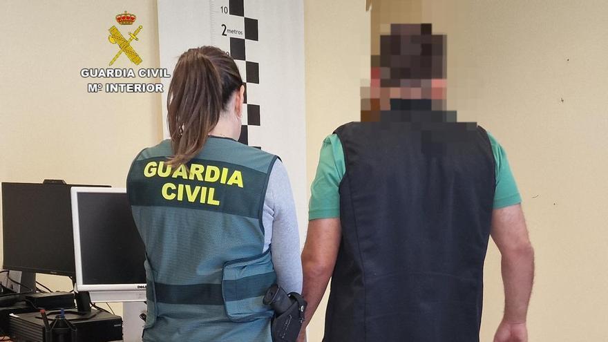 2322597-detenida-en-pontevedra-una-mujer-por-enviar-videos-intimos-de-su-hija-menor-en-ropa-interior