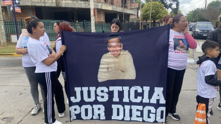 La familia de Diego Pérez volvió a pedir justicia en los Tribunales de Carlos Paz.