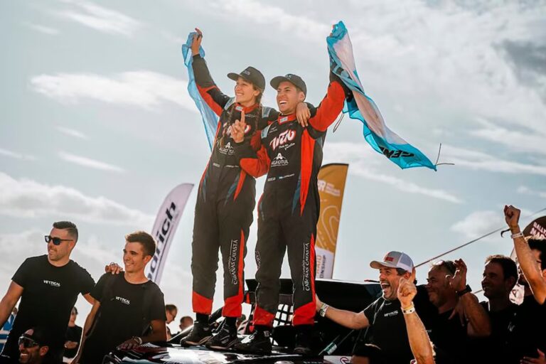 Doble consagración mundial: el binomio cordobés de leyenda escribió historia en el rally raid!