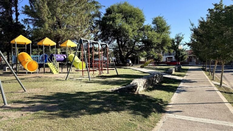 Así quedó la nueva Plaza Belgrano tras su renovación integral