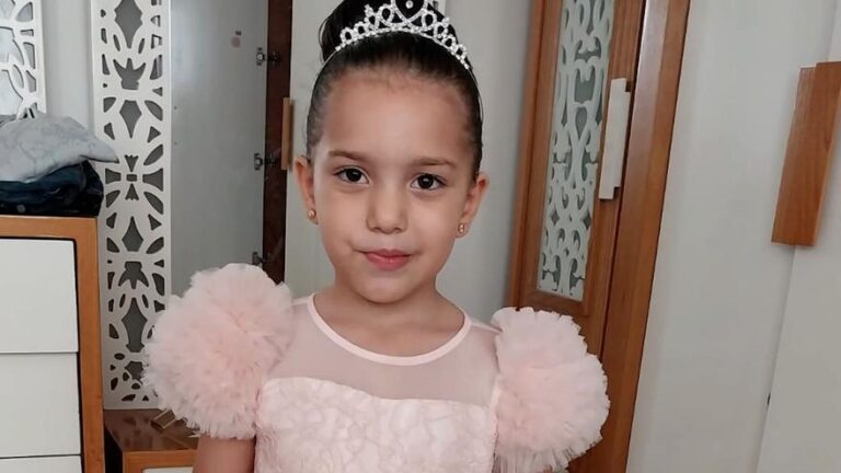 ‘La voz de Hind’, la película sobre la pequeña de 5 años acribillada en Gaza: «Hemos normalizado las muertes de niños, y eso es abominable»