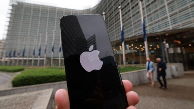 Apple anuncia la salida de su jefe de inteligencia artificial y nombra a nuevo reemplazo