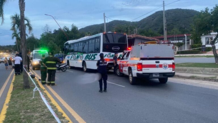 Tragedia en Carlos Paz: Una joven de 23 años murió en un choque en avenida Cárcano