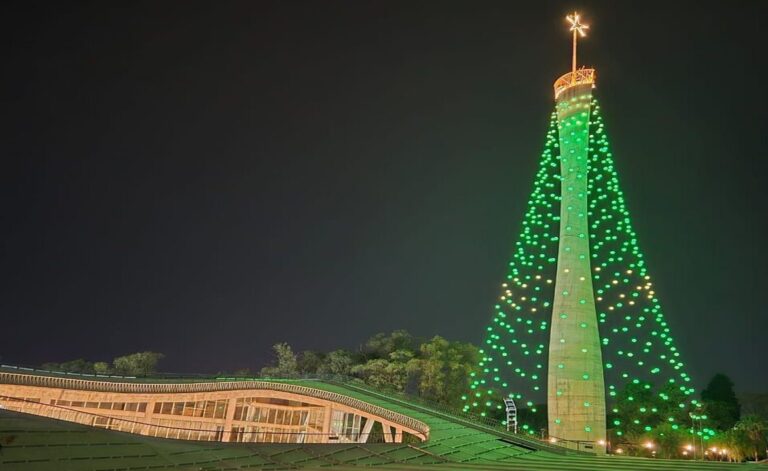 Este lunes se enciende el gran Árbol de Navidad de Córdoba