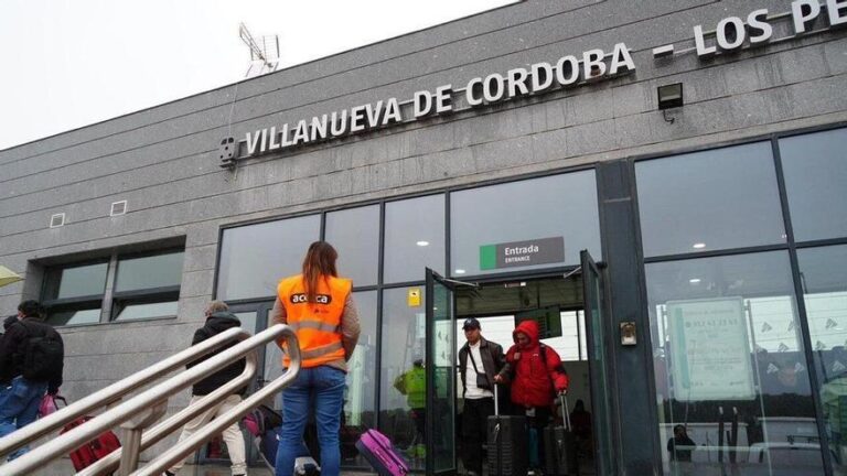 Que Pare el Tren exige más trenes y destinos para la estación Villanueva de CórdobaLos Pedroches