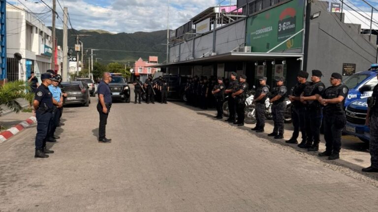 Una Zanella 110 estacionada en la calle era buscada por la Justicia