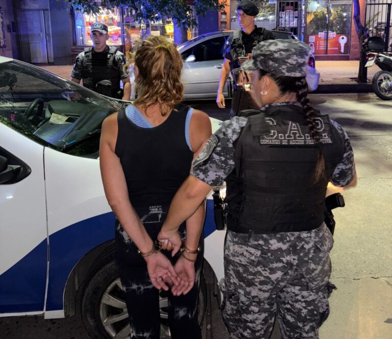 Robaron un parlante en una carnicería pero no llegaron lejos: Tres detenidos