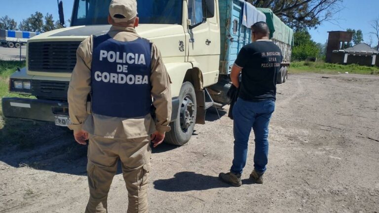 Desbaratan una banda acusada de robar 30 mil kilos de soja de un silo bolsa