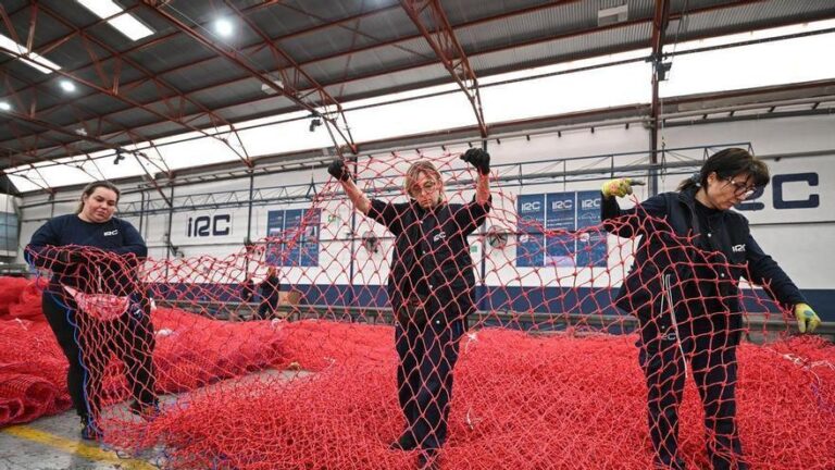 De la pesca a la guerra: IRC teje las redes antidrones de Ucrania