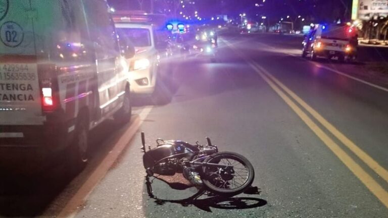 Un joven en moto impactó contra un vehículo frenado en la Ruta 38