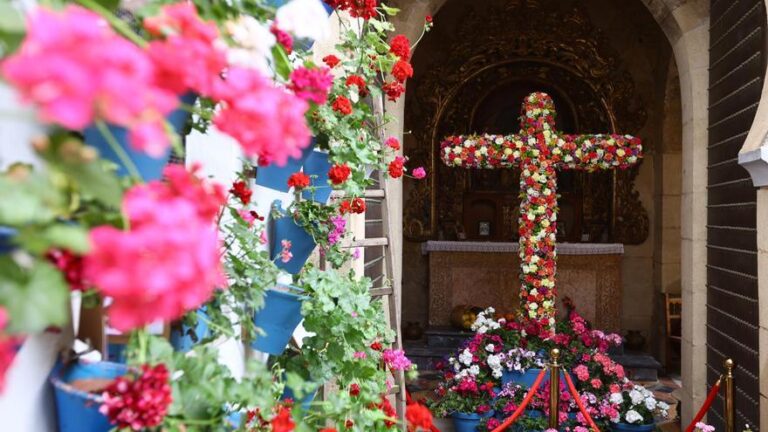 Este es el listado de Cruces admitidas y excluidas en el Mayo Cordobés 2026