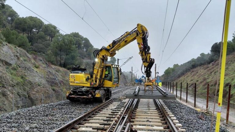 Adif asegura que comunicó a la jueza el cambio de vías tras el accidente ferroviario que costó la vida a 46 personas