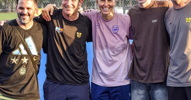 Sofía Maccari, la única mujer entrenadora de los 28 equipos del Metropolitano de hockey: «Es un ambiente muy masculino en un deporte femenino»