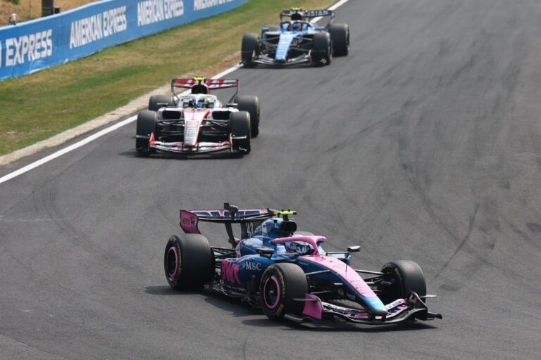 Franco Colapinto, piloto de Alpine, en el circuito de Suzuka durante el Gran Premio de Japón de Fórmula 1.