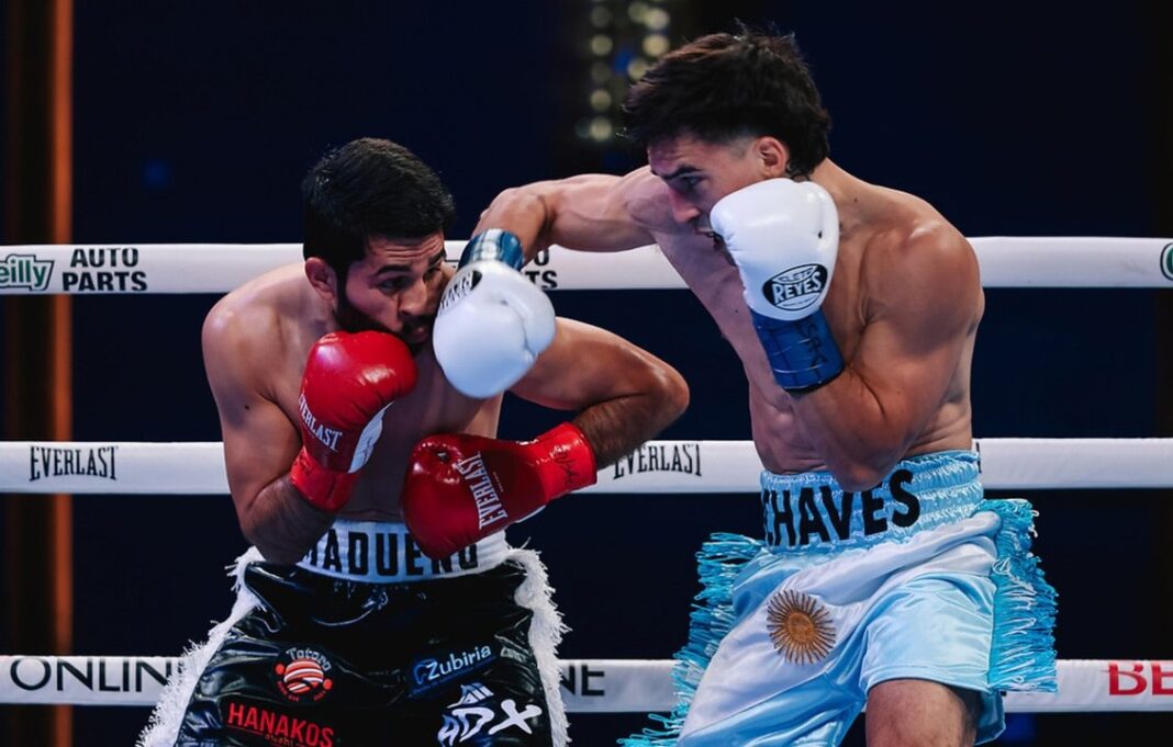 Alan Chaves celebrando su victoria por nocaut técnico en Las Vegas