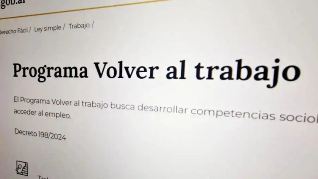 Maximiliano Maita, delegado de la FOL, durante una entrevista sobre el programa Volver al Trabajo.