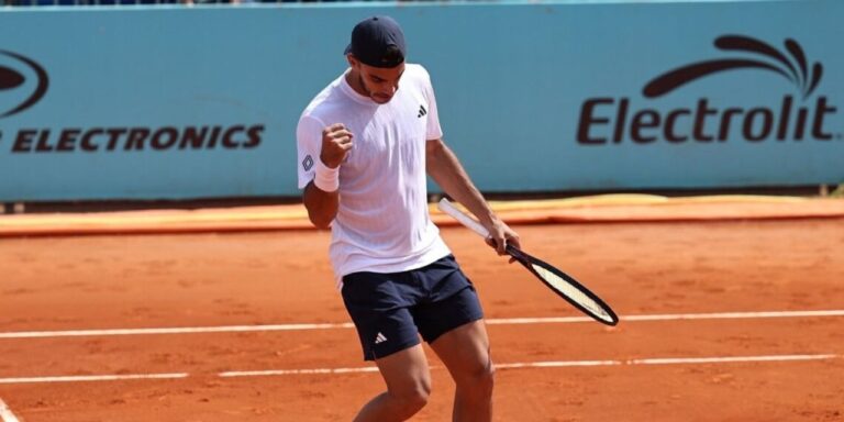 Francisco Cerúndolo celebrando un punto durante el partido ante Darderi en el Masters de Madrid
